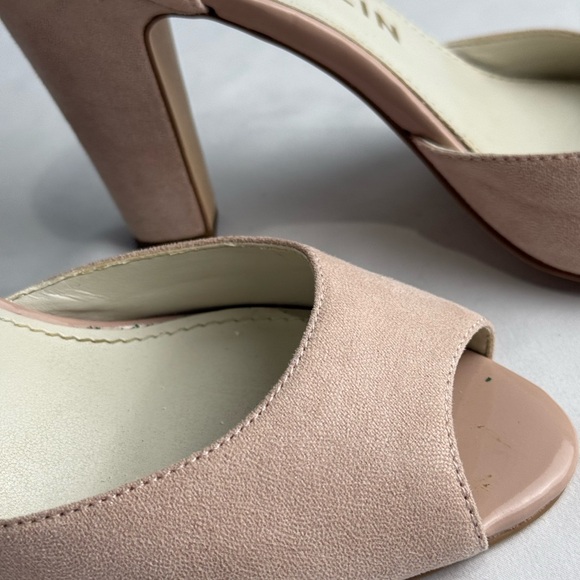 Anne Klein Akhenrika Blush Peep Toe Heels Size 8 - Picture 6 of 16